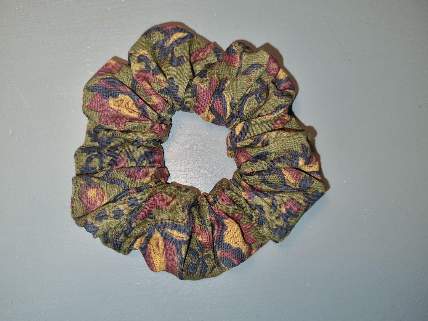 Scrunchie Waldflieder